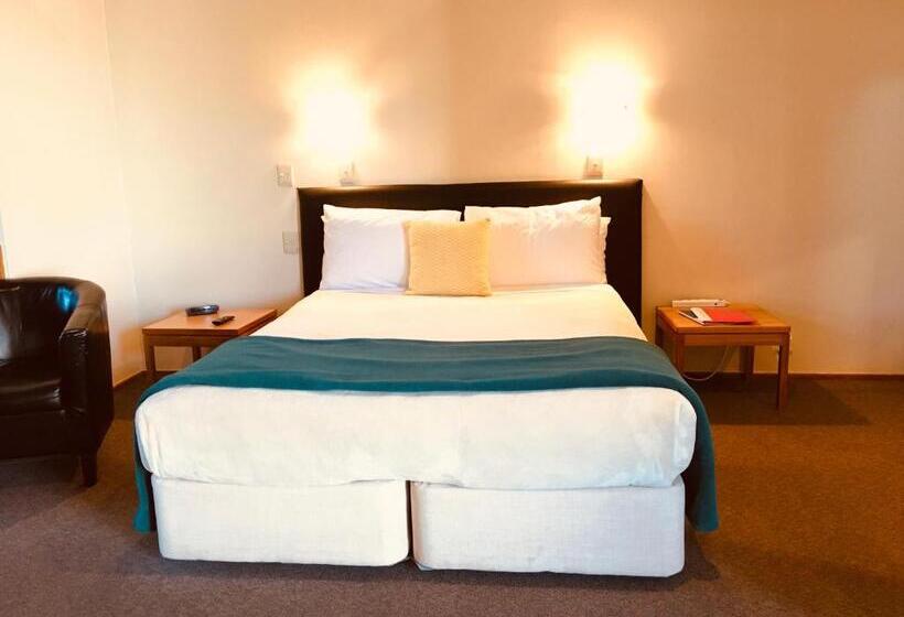 패밀리 룸, Cascades Lakefront Motel