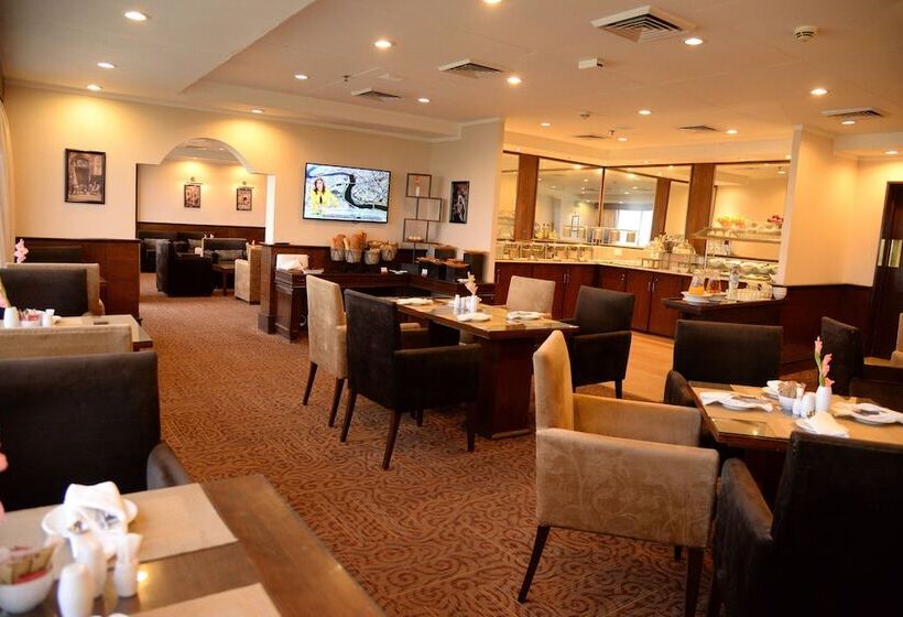 デラックススイート, Karachi Marriott