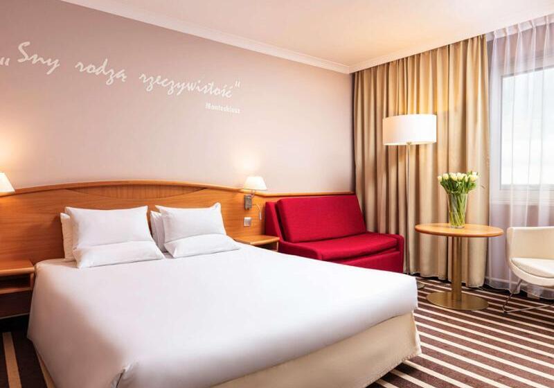 Номер Комфорт, Novotel Poznan Centrum