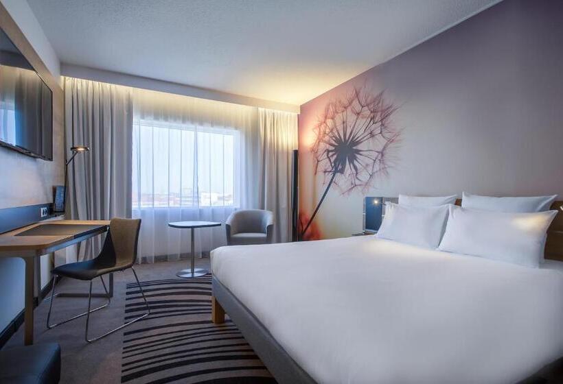 Номер Superior, Novotel Wrocław Centrum
