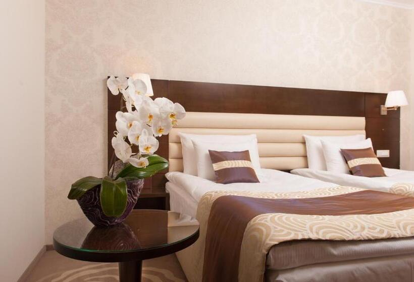 اتاق کلاس بیزنس, Grand Hotel Coroana