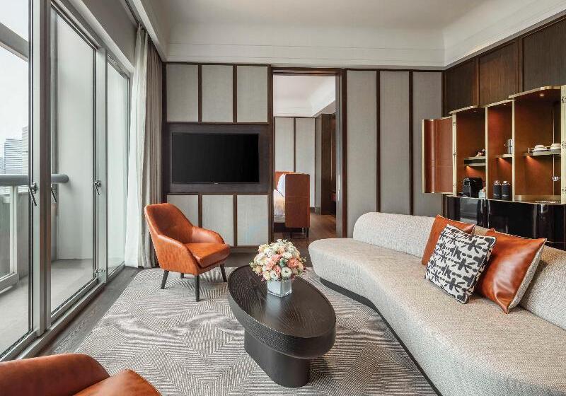 جناح, Fairmont Singapore