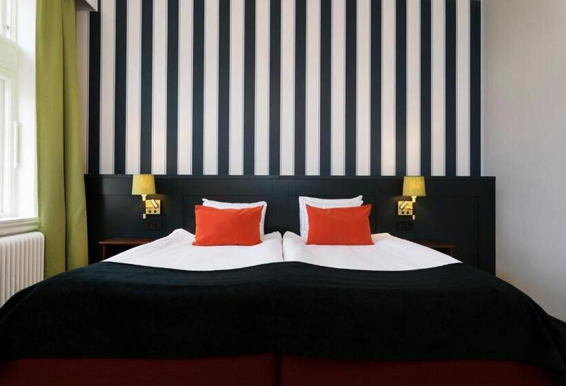 Номер Superior Кровать Кинг, Profilhotels Calmar Stadshotell