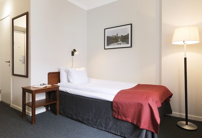 Номер Стандарт Индивидуальный, Profilhotels Calmar Stadshotell