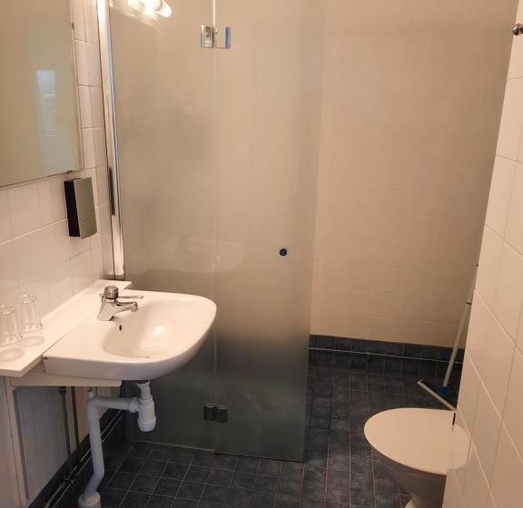 Номер Стандарт Вид на Озеро, Svea   Sure Hotel Collection By Best Western