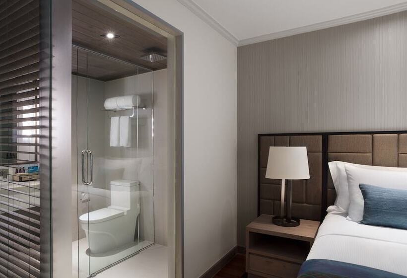 Номер Стандарт Вид на Море, Avani Pattaya Resort