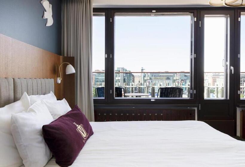 Номер Deluxe с Балконом, Original Sokos Hotel Vaakuna Helsinki