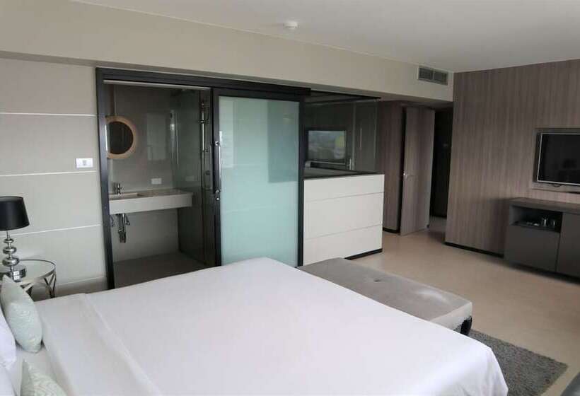سوییت, Pearl Hotel Phuket