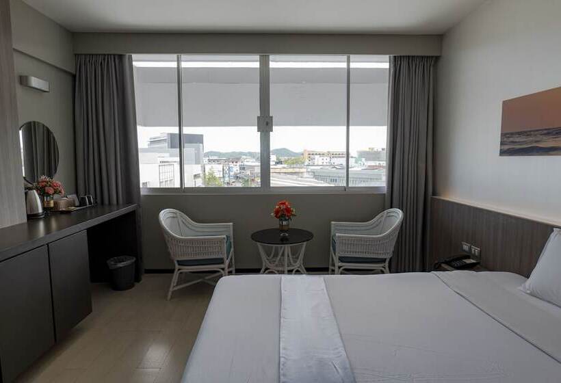 اتاق لوکس, Pearl Hotel Phuket