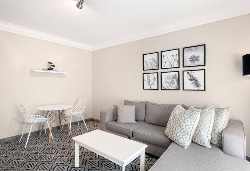 Люкс 2 Спальни, Protea Hotel By Marriott Johannesburg Balalaika Sandton