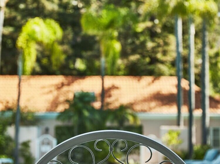 Полулюкс, Belair  Dorchester Collection