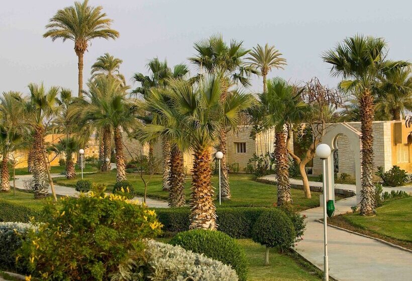 اتاق سوپریور با چشم‌انداز باغ, Mercure Ismailia Forsan Island