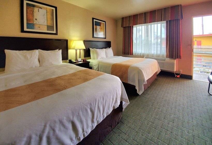 Standard-huone Queen-vuode, Quality Inn & Suites Anaheim At The Park