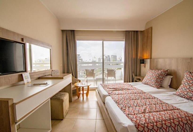 Triple Room Sea View, Riadh Palms Resort & Spa
