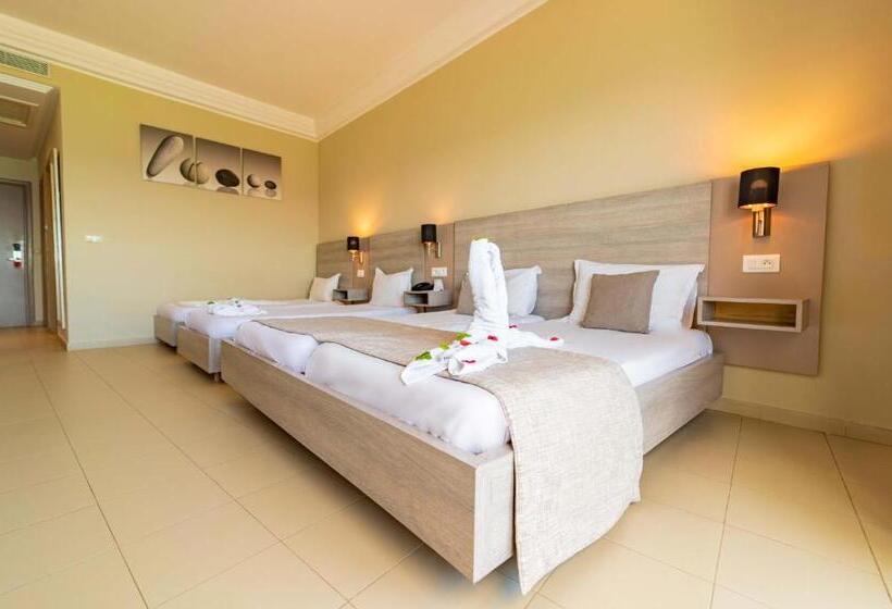 اتاق خانوادگی, Riadh Palms Resort & Spa