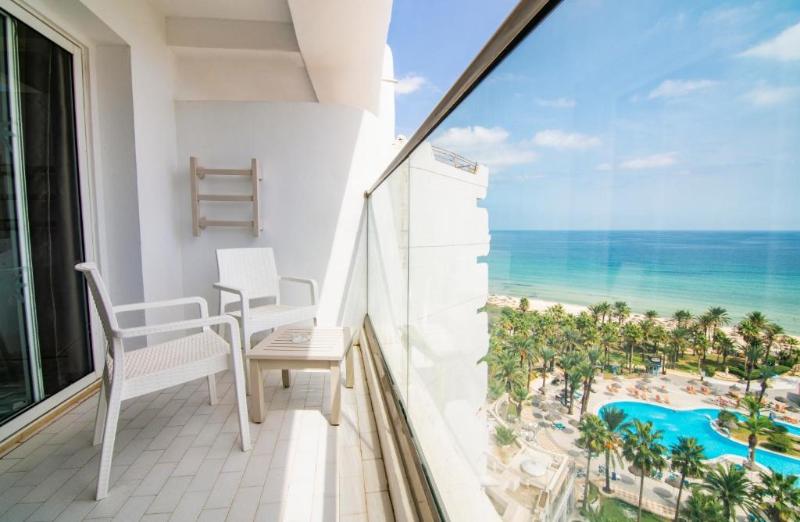 اتاق استاندارد یک نفره با چشم‌انداز دریا, Riadh Palms Resort & Spa