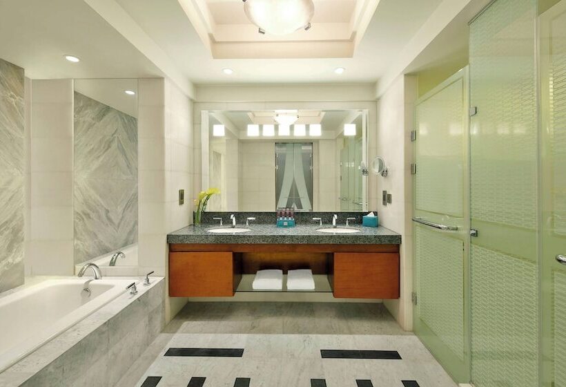 سوئیت پرزیدنت, The Nile Ritz Carlton