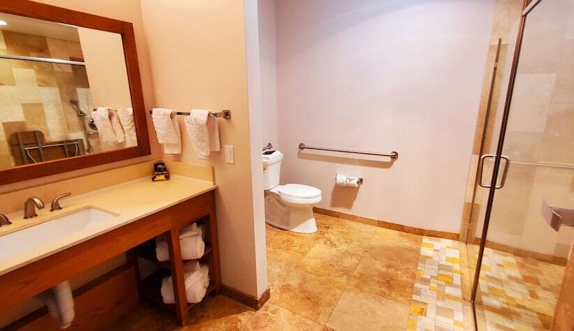 스탠다드 룸 더블 침대 2개, Best Western Plus Northwoods Inn