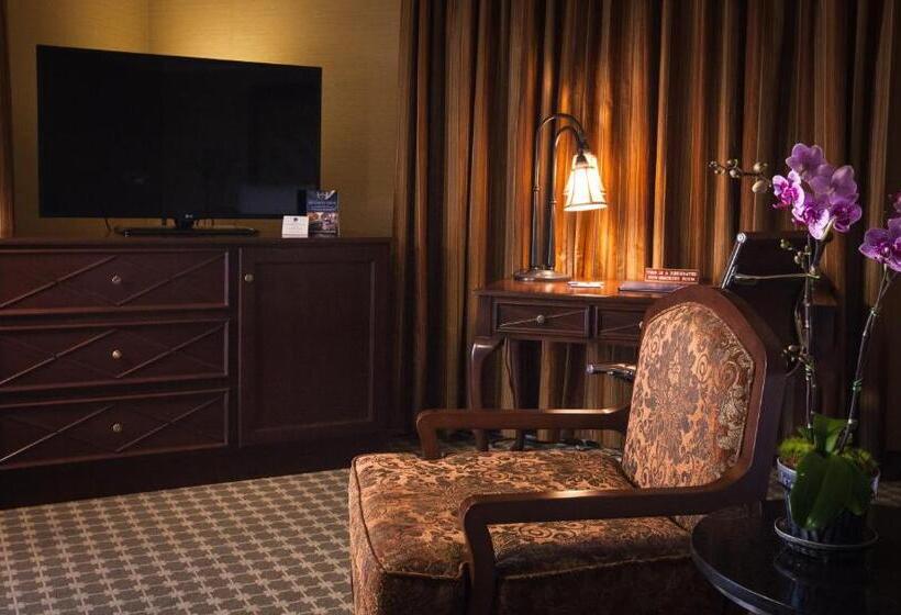 キングサイズベッドのスイートルーム, Best Western Plus Sunset Plaza