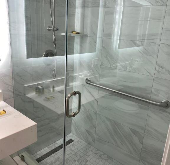 Standardzimmer 2 Doppelbetten, Best Western Plus Sunset Plaza