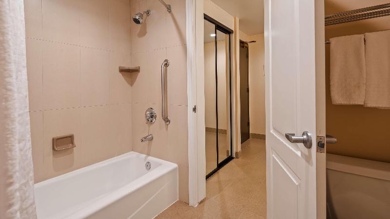 Люкс Кровать Кинг, Best Western Plus West Covina Inn