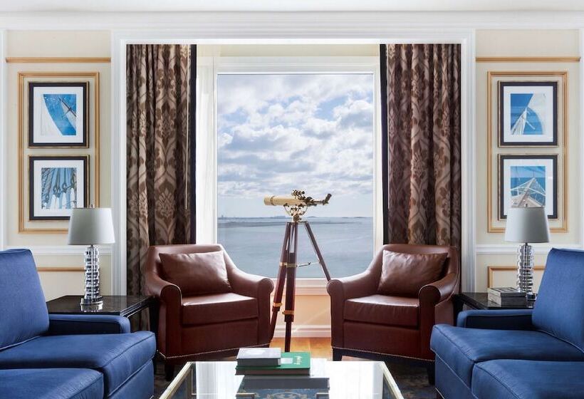 스위트, Boston Harbor