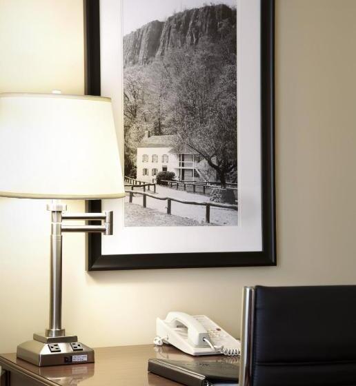 Номер Стандарт, Clinton Inn Hotel Tenafly