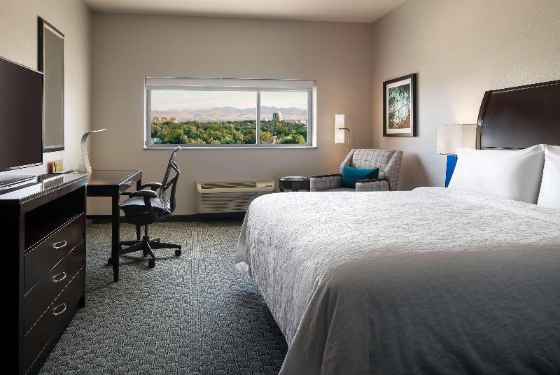 חדר סטנדרט עם מיטת קינג, Hilton Garden Inn Denver/cherry Creek