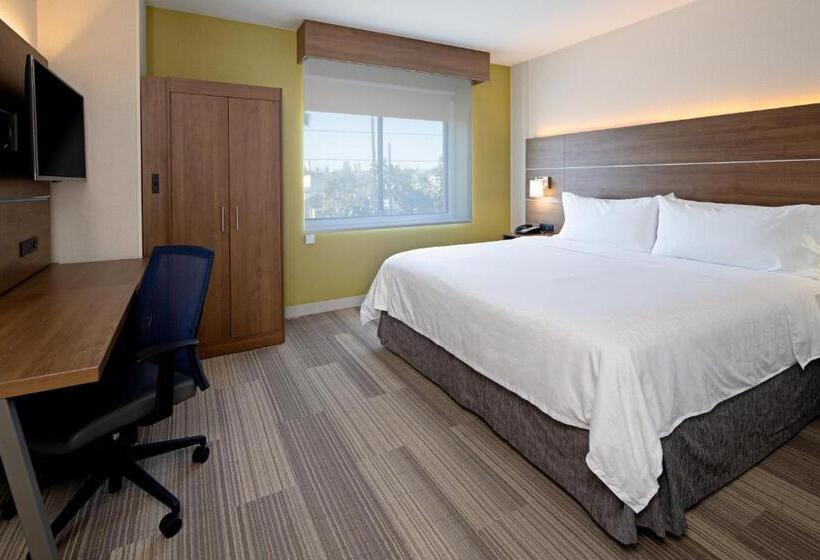 Люкс Адаптированный для Инвалидов, Holiday Inn Express Los Angeles Lax Airport, An Ihg