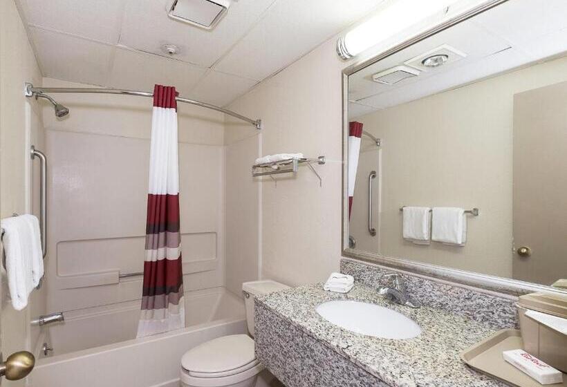 Номер Deluxe, Red Roof Inn Hartford  Vernon