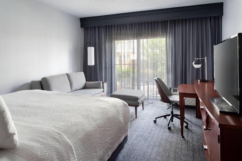 キングサイズベッドのスタンダードルーム, Courtyard By Marriott West Palm Beach