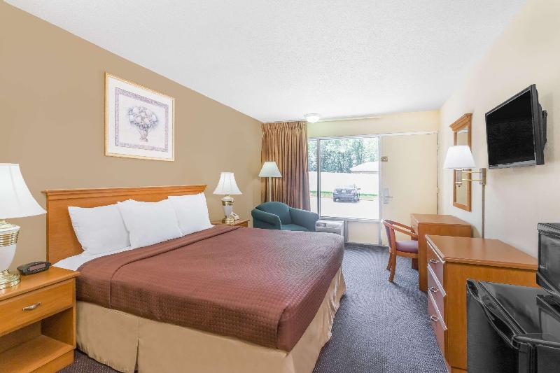 Стандартный Номер Кровать Кинг, Days Inn By Wyndham Christiansburg