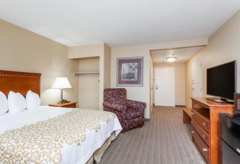 Номер Стандарт Адаптированный для Инвалидов, Days Inn By Wyndham Windsor Locks / Bradley Intl Airport