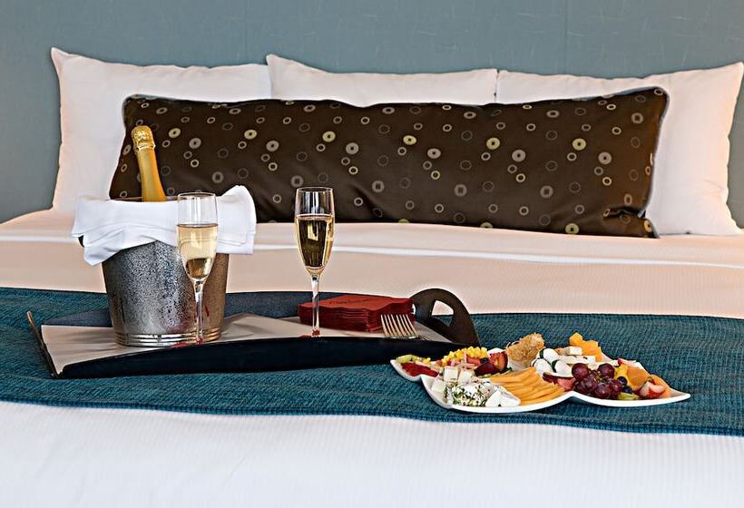 Номер Deluxe, Heldrich Hotel And Conference Center