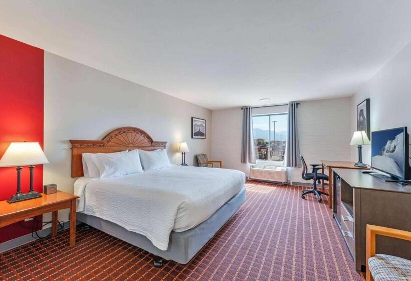Номер Deluxe Кровать Кинг, Ramada By Wyndham Richfield Ut I 70