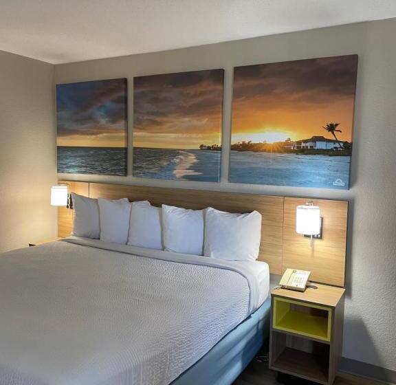 Стандартный Номер Кровать Кинг, Days Inn By Wyndham Florence Near Civic Center