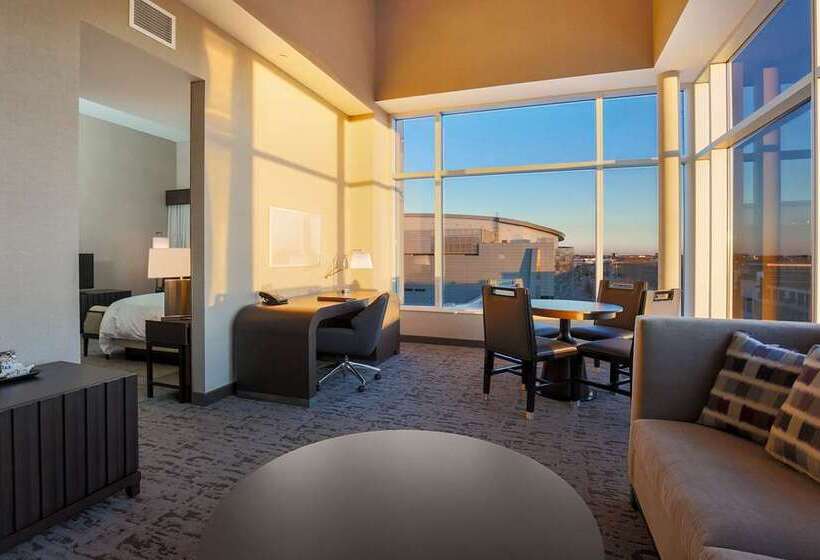 Люкс Кровать Кинг, Embassy Suites By Hilton Atlanta Galleria