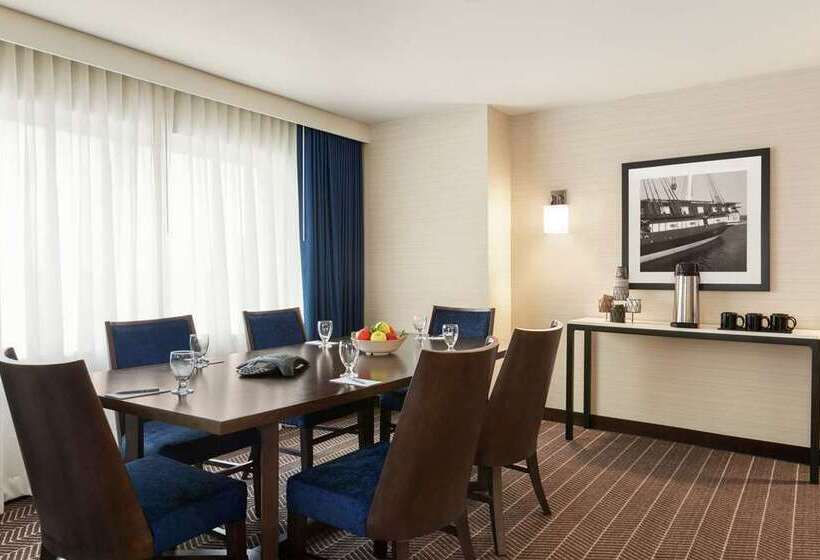 Suite, Embassy Suites By Hilton Indianapolis Downtown