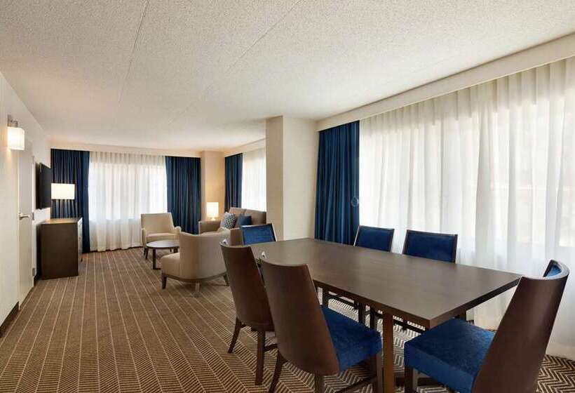 Suite, Embassy Suites By Hilton Indianapolis Downtown