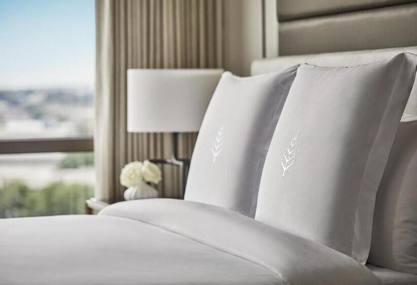 חדר סטנדרט מותאם לאדם עם מוגבלויות, Four Seasons Hotel Austin