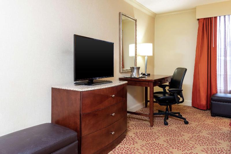 Номер Стандарт, Doubletree By Hilton Hotel Grand Rapids Airport
