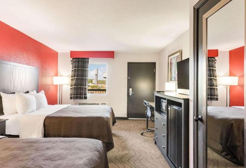 Номер Стандарт, Clarion Inn & Suites Russellville I40