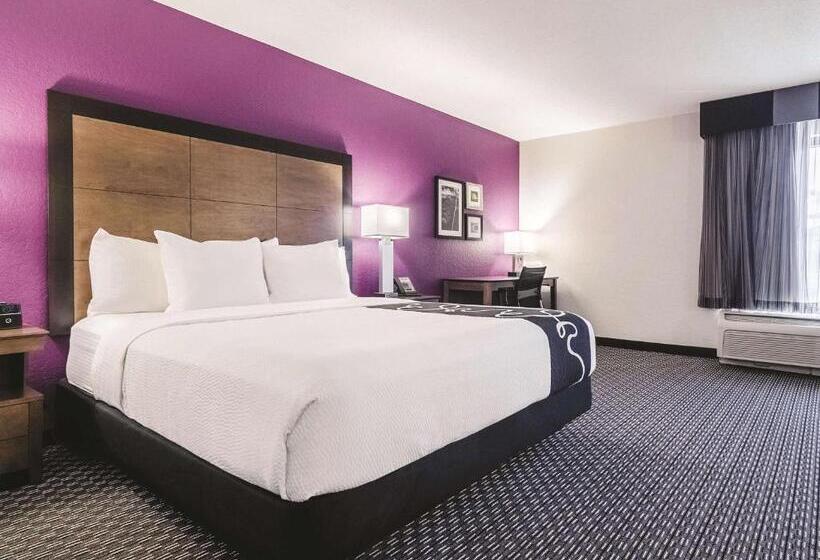Люкс Deluxe Кровать Кинг, La Quinta By Wyndham Myrtle Beach   N. Kings Hwy