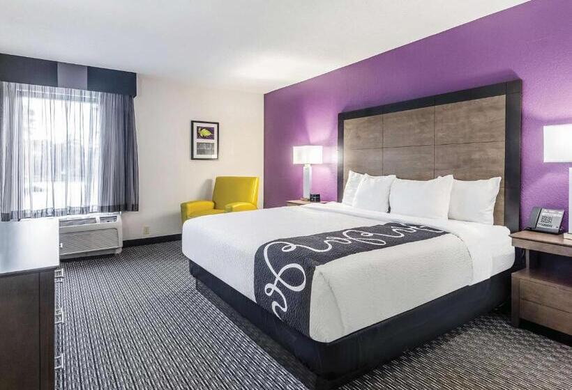 Номер Deluxe Кровать Кинг, La Quinta By Wyndham Myrtle Beach   N. Kings Hwy