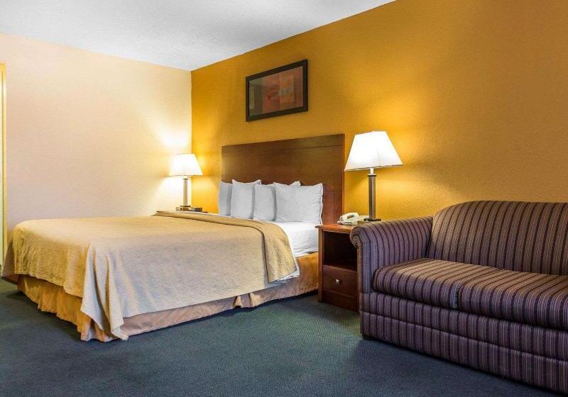 キングサイズベッドのスタンダードルーム, Quality Inn