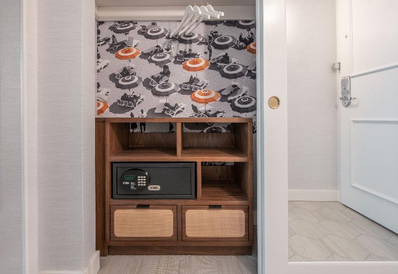اتاق استاندارد با تخت بزرگ, The Pierside Santa Monica