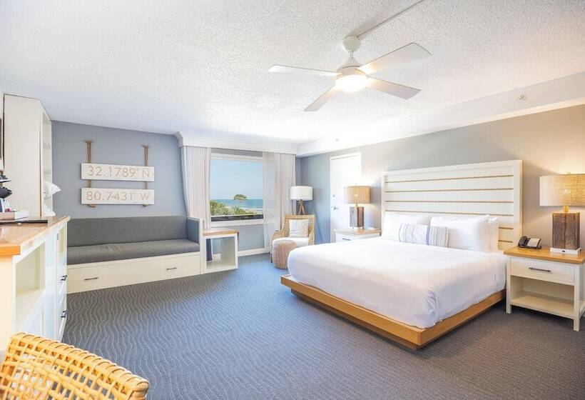 Junior Suite King Size Bed, Beach House Resort Hilton Head Island