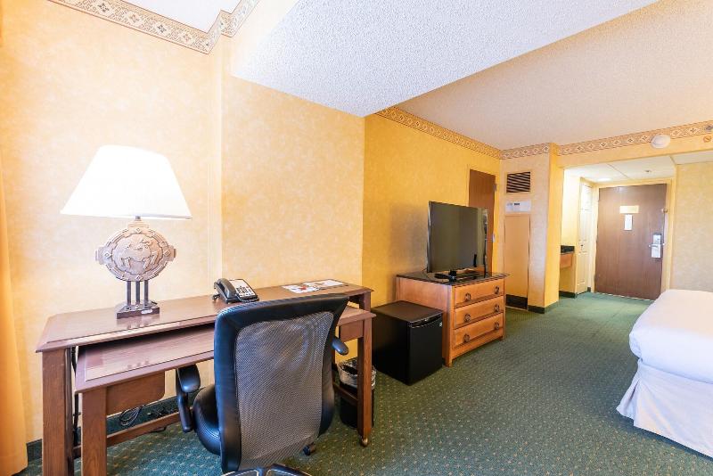 Стандартный Номер Кровать Кинг, Albuquerque Marriott Pyramid North