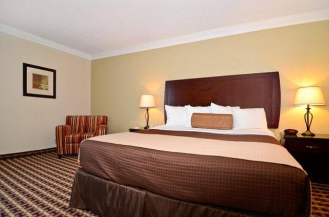 标准间, Days Inn & Suites By Wyndham Johnson City