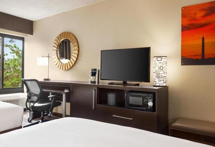Номер Стандарт, Holiday Inn Washington Dulles International Airport, An Ihg